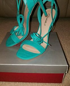 Turquoise scrappy heel
